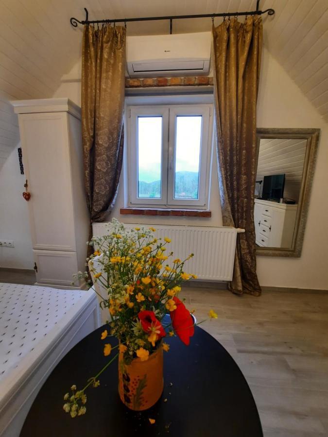 Piac Vendeghaz Hotell Kaptalantoti Exteriör bild