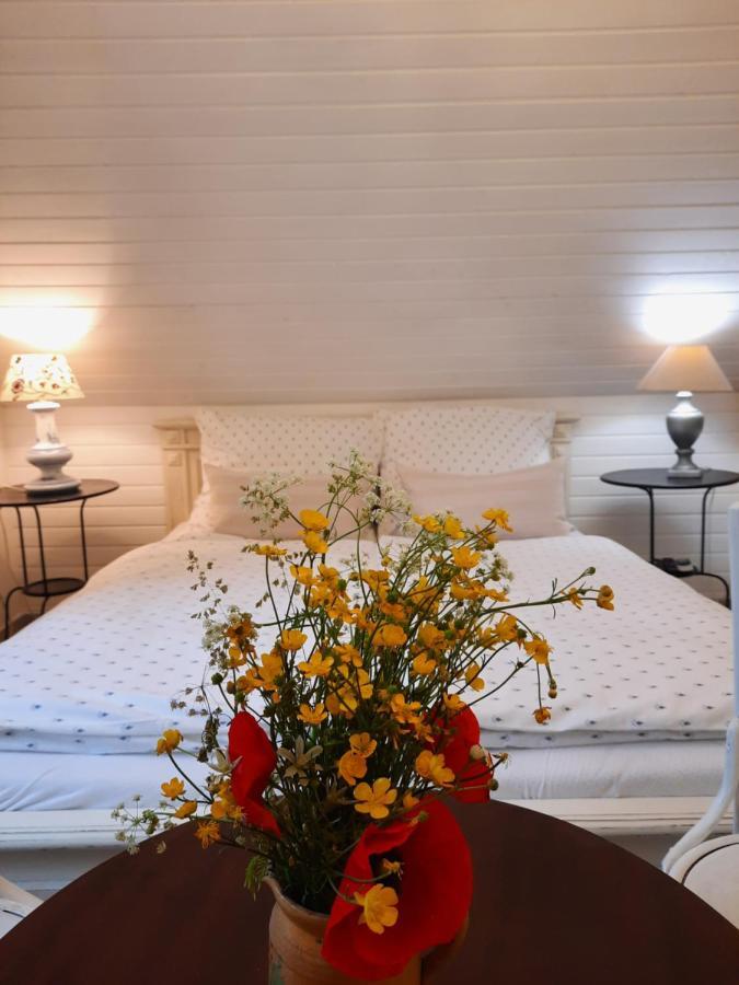 Piac Vendeghaz Hotell Kaptalantoti Exteriör bild